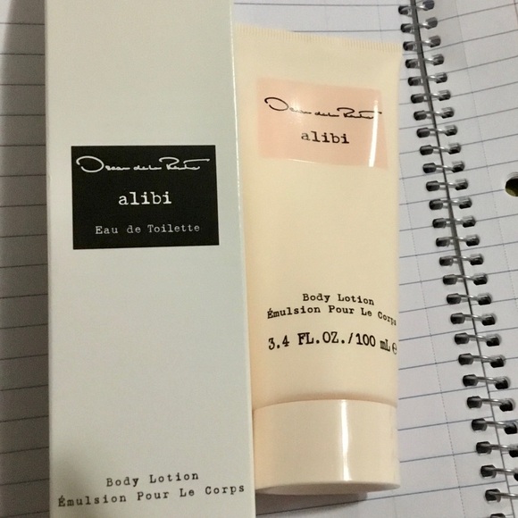 Oscar de la Renta Alibi Body Lotion - Picture 6 of 8